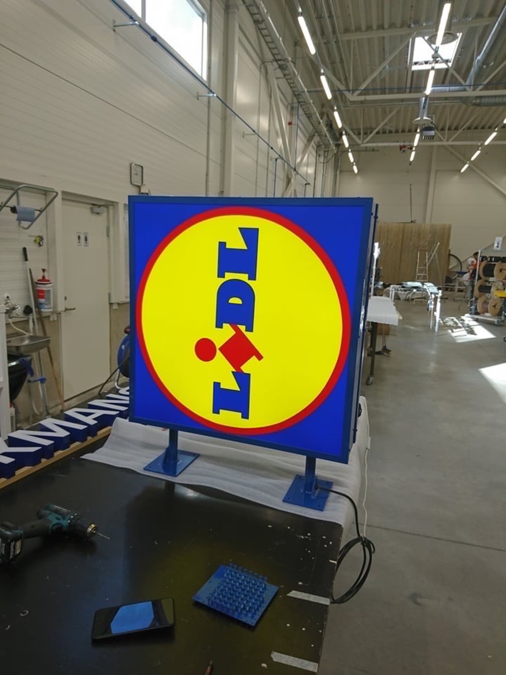 lumineux atelier caisson P4 lidl