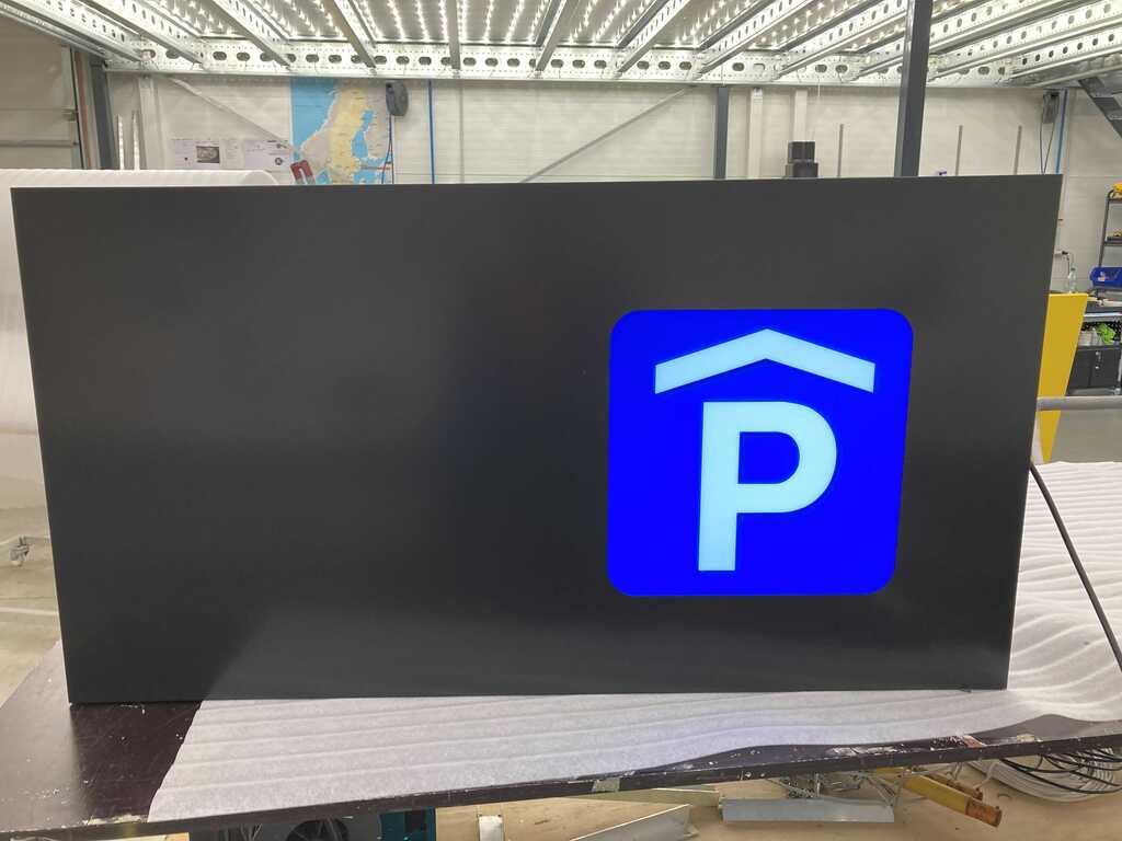 lumineux caisson atelier parking
