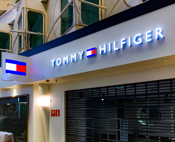 lumineux lettres P6 tommy hilfiger